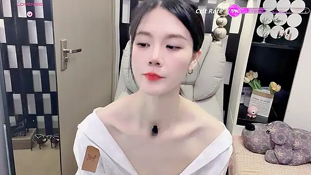 Yueyue-MM online show from 6, 6, 2026