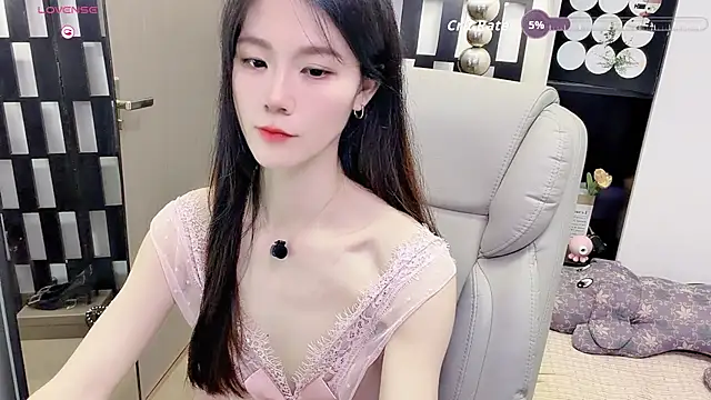 Yueyue-MM online show from 18, 7, 2026
