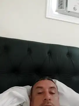 andrerj22 online show from 8, 4, 2026