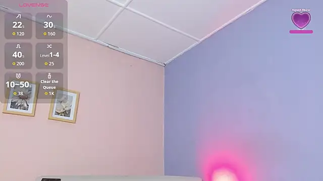 Snapshot of lourdes_moon22 chatting on 6, 10, 2025 lourdes moon22 online show from 6, 10, 2025