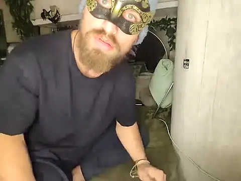 JuliCarl online show from 5, 10, 2025