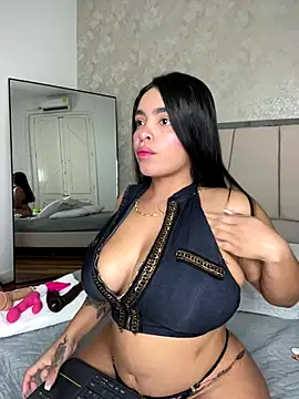 Snapshot of Danna_222 chatting on 17, 9, 2025 Danna 222 online show from 17, 9, 2025