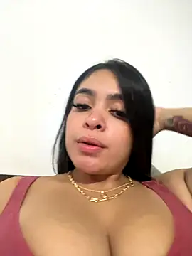 Snapshot of Danna_222 chatting on 9, 10, 2025 Danna 222 online show from 9, 10, 2025