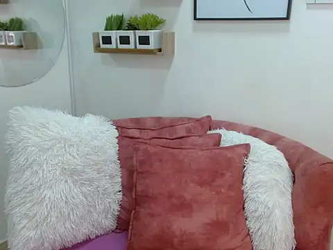 Snapshot of Aliciacute__ chatting on 9, 10, 2025 Aliciacute online show from 9, 10, 2025