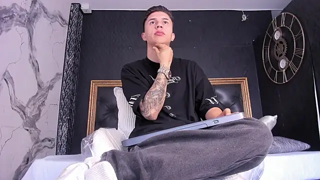 liaamsmiith  online show from 29, 9, 2025