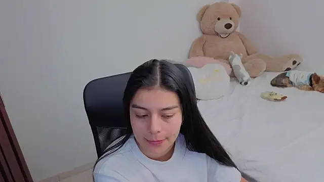 valerihouse online show from 28, 2, 2026