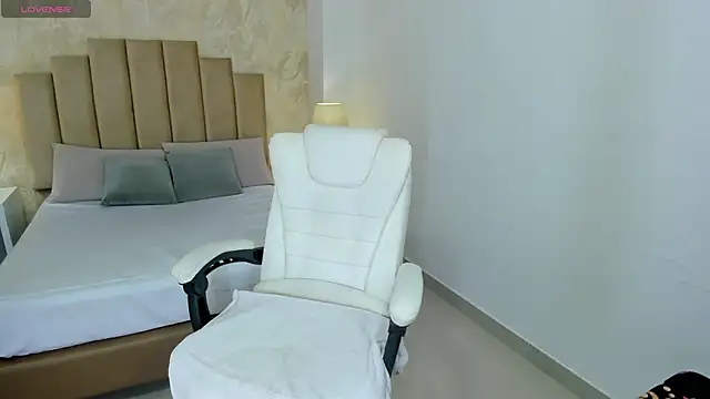 Scarlett 12 online show from 21, 4, 2026