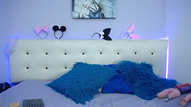 Kate Gale online show from 7, 3, 2026