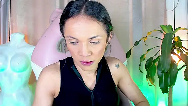 Cristal Gem1 online show from 23, 4, 2026