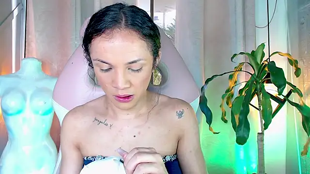 Cristal Gem1 online show from 24, 4, 2026