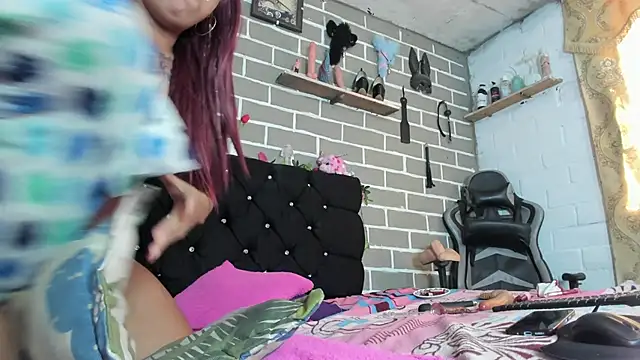 CharlotteBrowm online show from 25, 10, 2025