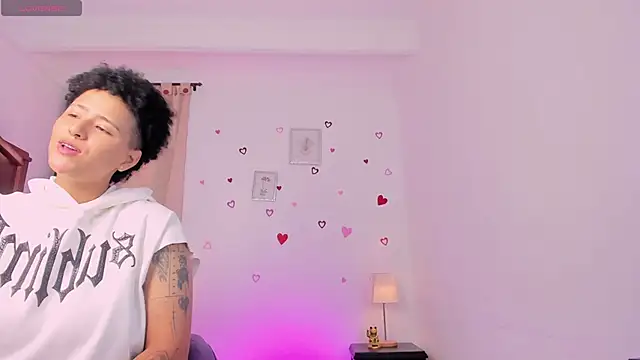 LiaaMoretzz online show from 19, 4, 2026