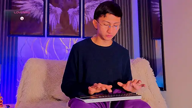 oliver mr  online show from 27, 3, 2026