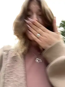 Mimiumuy online show from 22, 9, 2025