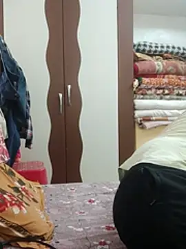 Snapshot of riyamore9623 chatting on 15, 3, 2026 riyamore9623 online show from 15, 3, 2026