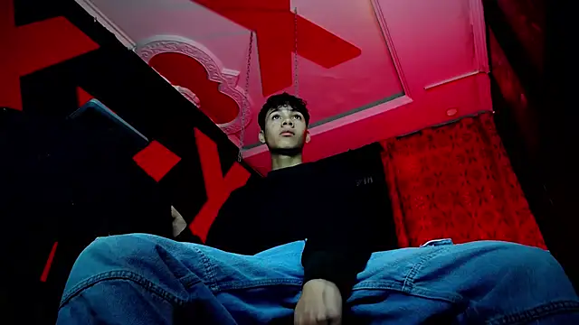 Snapshot of SemerHott chatting on 19, 9, 2025 SemerHott online show from 19, 9, 2025