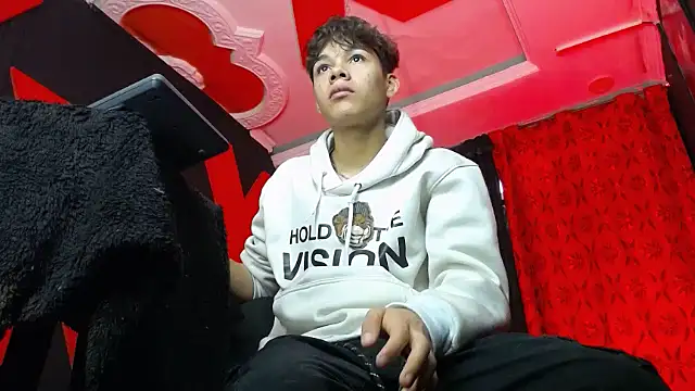 Snapshot of SemerHott chatting on 22, 9, 2025 SemerHott online show from 22, 9, 2025