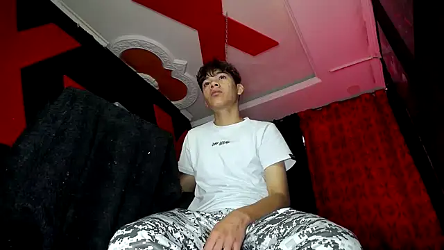 Snapshot of SemerHott chatting on 23, 9, 2025 SemerHott online show from 23, 9, 2025