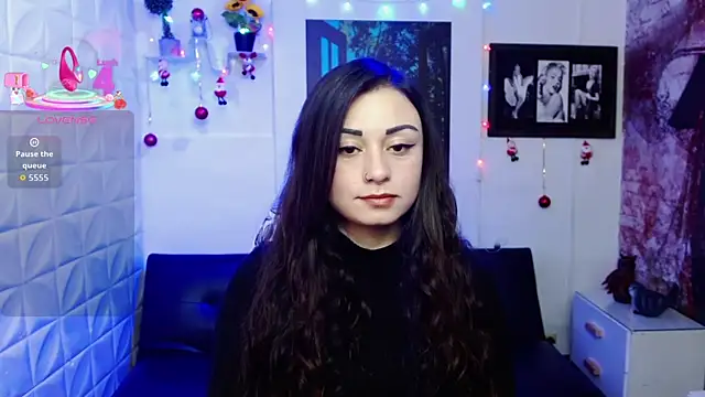 Eva Roussell online show from 17, 12, 2025