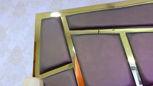 EmilieLake online show from 21, 4, 2026