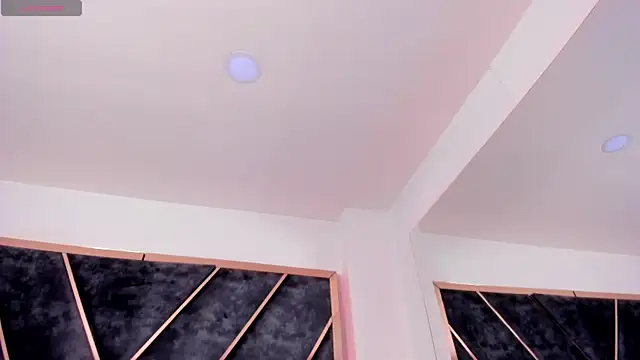 SusanaHenao online show from 22, 4, 2026