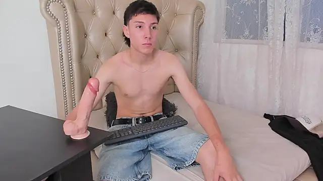 LittleDanny  online show from 19, 9, 2025