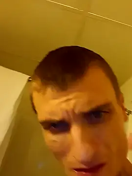 jizzyglizzy92 online show from 10, 2, 2026