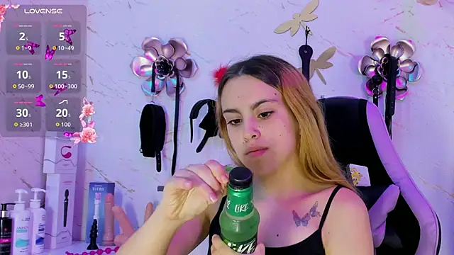 Natasha-Adams online show from 28, 4, 2026