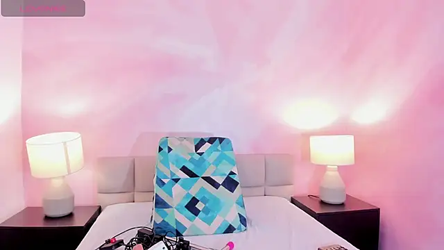 sofiiacarson online show from 27, 4, 2026