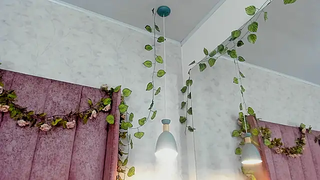 AnyaJay online show from 15, 4, 2026