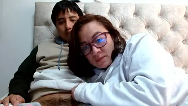 Snapshot of the_magnificent8 chatting on 25, 11, 2025 the magnificent8 online show from 25, 11, 2025