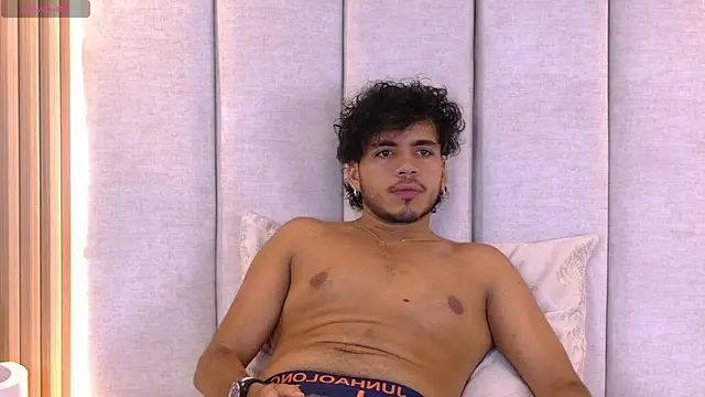 Snapshot of AlexanderJordan chatting on 22, 9, 2025 AlexanderJordan online show from 22, 9, 2025