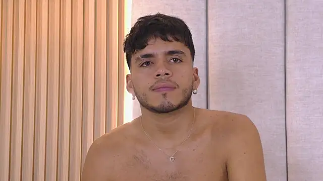 Snapshot of AlexanderJordan chatting on 14, 11, 2025 AlexanderJordan online show from 14, 11, 2025