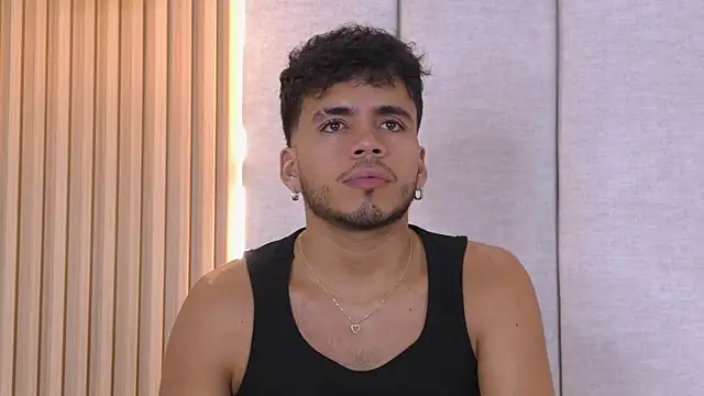 Snapshot of AlexanderJordan chatting on 15, 11, 2025 AlexanderJordan online show from 15, 11, 2025