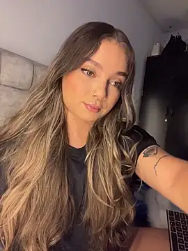 AnnyLopezzz  online show from 24, 4, 2026