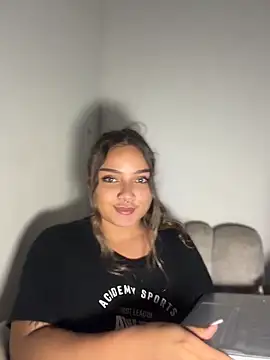 AnnyLopezzz  online show from 25, 4, 2026