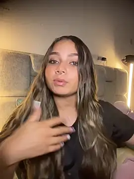 AnnyLopezzz  online show from 28, 4, 2026