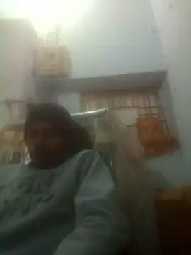 Snapshot of parmila203 chatting on 18, 12, 2025 parmila203 online show from 18, 12, 2025