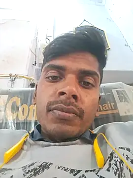 Snapshot of parmila203 chatting on 6, 2, 2026 parmila203 online show from 6, 2, 2026