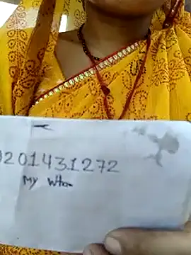 Snapshot of Idhika_Handoo chatting on 26, 9, 2025 Idhika Handoo online show from 26, 9, 2025