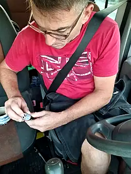 Snapshot of IMGTomi chatting on 19, 9, 2025 IMGTomi online show from 19, 9, 2025