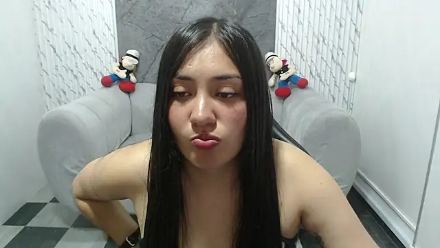 Snapshot of Ivony18_b chatting on 30, 10, 2025 Ivony18 b online show from 30, 10, 2025