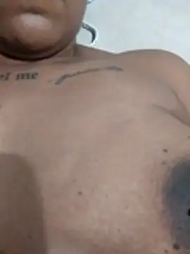 nessinha12 online show from 31, 10, 2025