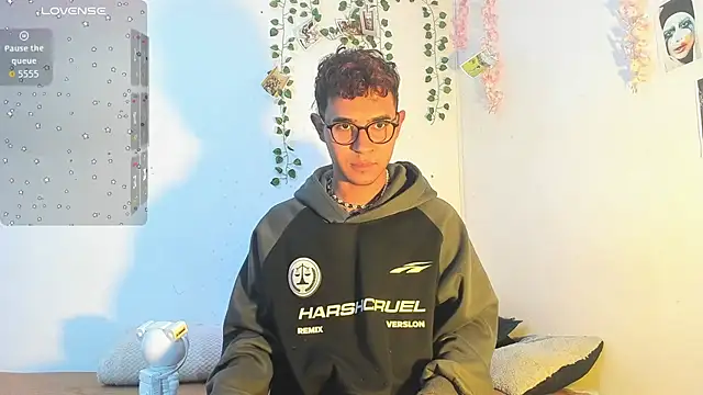 cute sammy 1 online show from 14, 9, 2025