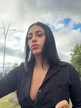 AlannaEvons online show from 24, 4, 2026