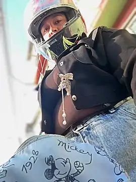 -Mia1 online show from 26, 4, 2026