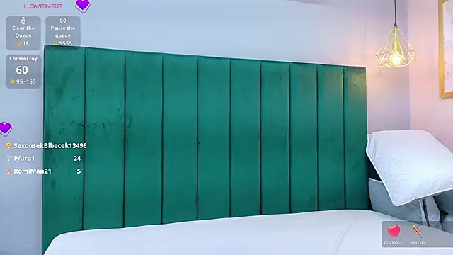 Ashley Evans22 online show from 21, 4, 2026