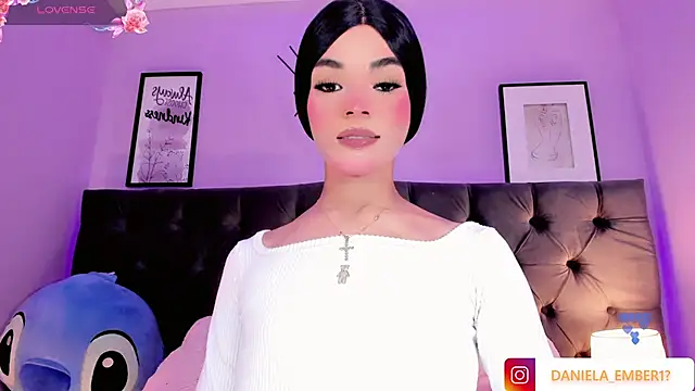 Amira Ember online show from 25, 7, 2026