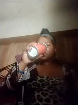 Ladiv33 online show from 6, 11, 2025