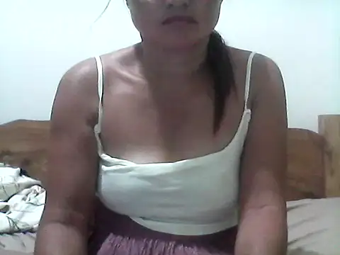 nathalie0045 online show from 15, 2, 2026